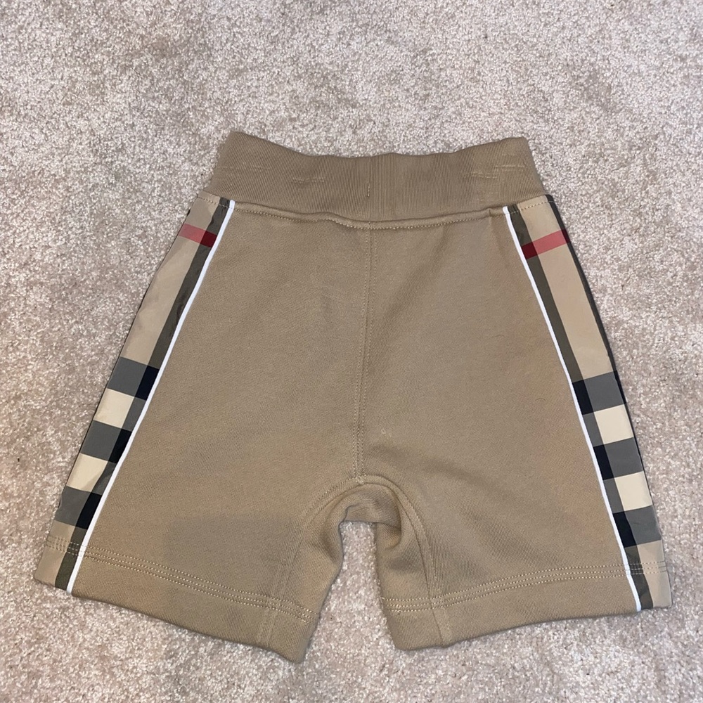 Burberry 2t graham check panel cotton shorts!